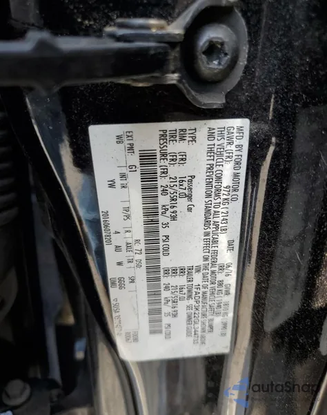 2016 Ford Focus Se z USA, uszkodzony, nr VIN 1FADP3K22GL344733